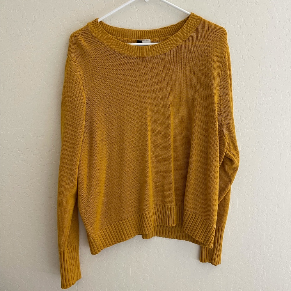H&M sweater